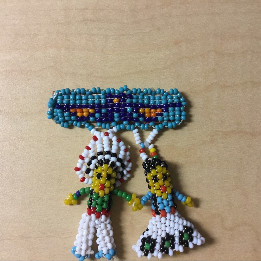 Vintage Native American Indian  Seed Bead Headdress Chief Lady Broach Pin